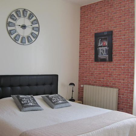 Chambre D'Hotes Park Des Collines - Gite Genissieux Exterior photo