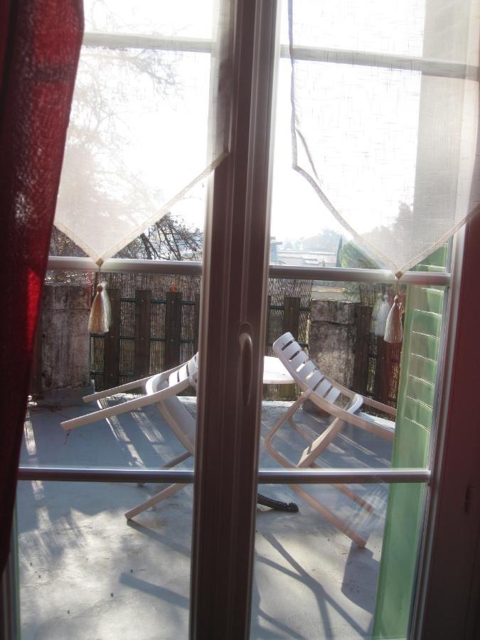 Chambre D'Hotes Park Des Collines - Gite Genissieux Exterior photo